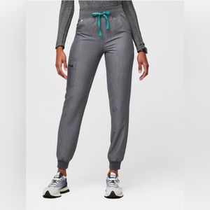 High waisted Zamora jogger scrub pants.